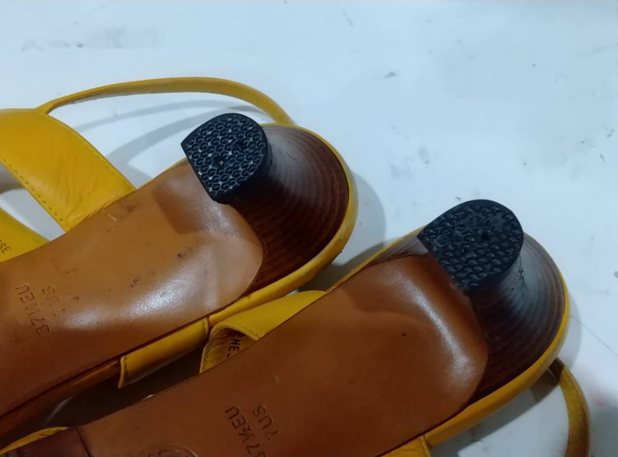 靴修理カカトafter